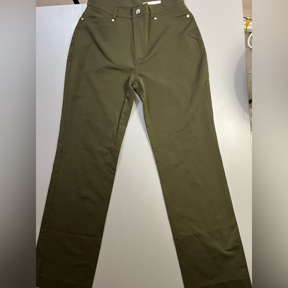 Vertigo Paris Women’s Khaki Chinos